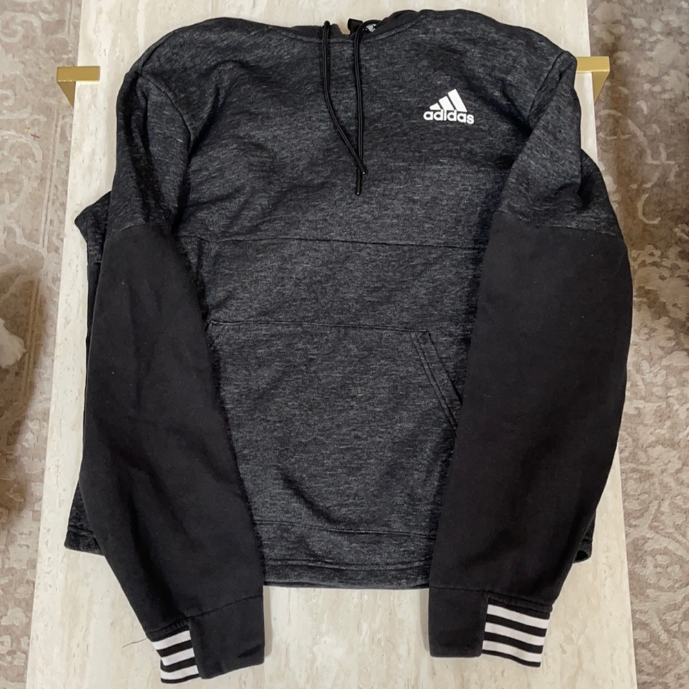 Unisex Adidas Sweatshirt